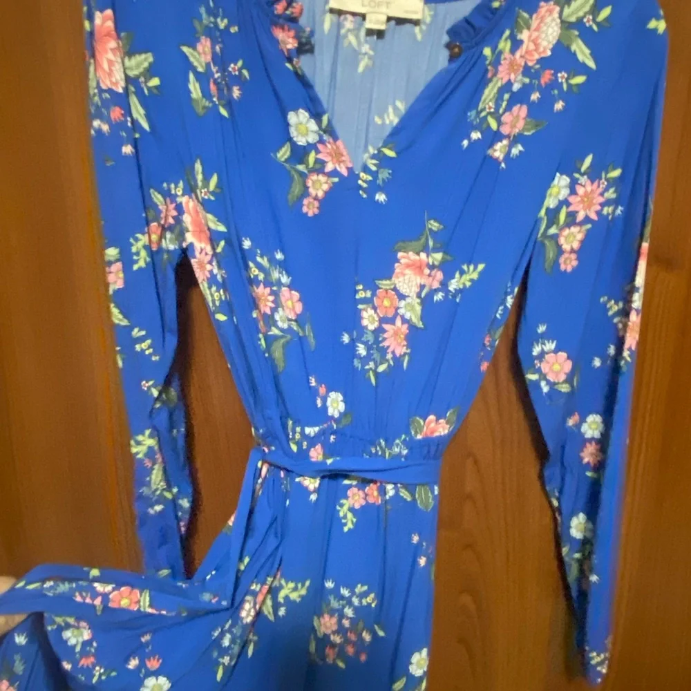LOFT Babydoll Midi Dress Vibrant Blue Floral Spring Design Long Sleeve Sm Petite - Picture 3 of 4